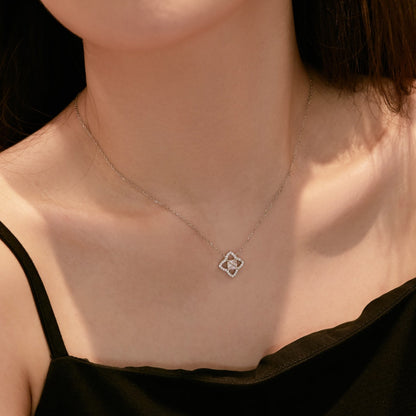 [Together]Exquisite Flower Shape Princess Cut Necklace