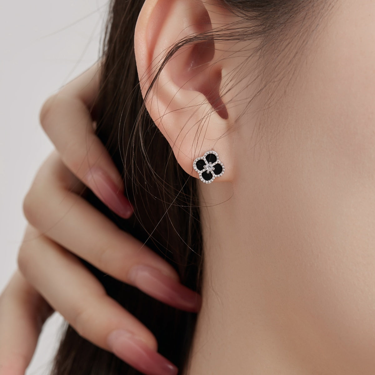 [Together]Four-Leaf Clover Flower Shape Exquisite Earrings