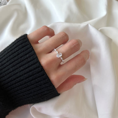 [Together]0.75 Carat Luxurious Vibrant Elongated Cushion Cut Daily Ring