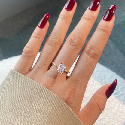 [Together]2.0 Carat Dazzling Sparkling Radiant Cut Party Ring