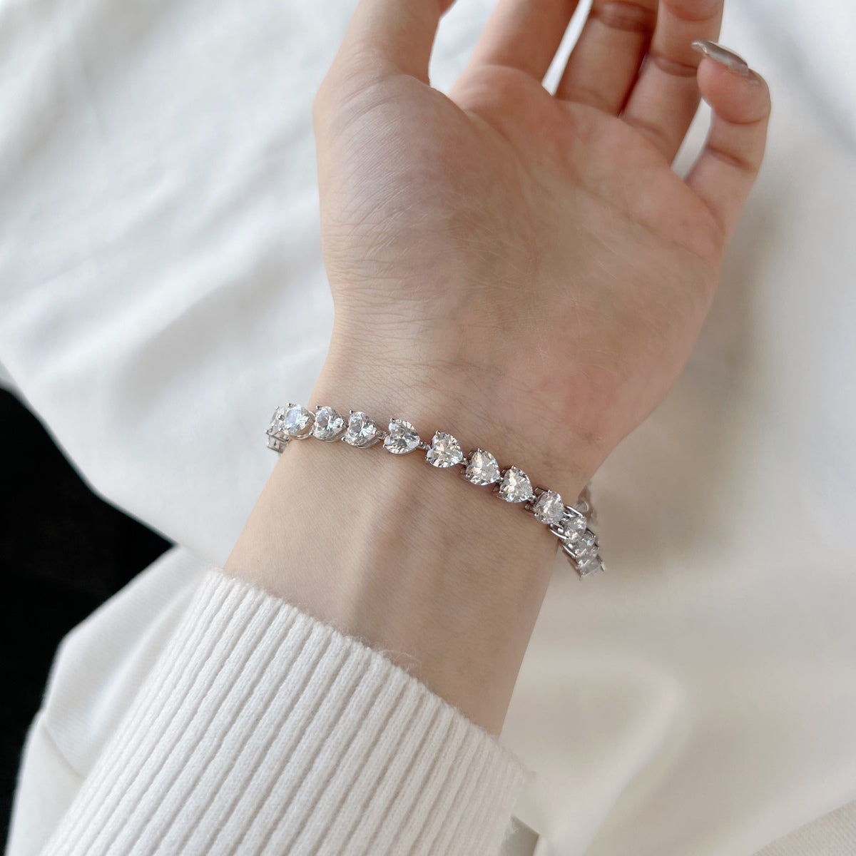 [Together]0.75 Carat Elegant Romantic Heart Shape Lover Bracelet